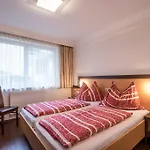 Apartment Mozart *